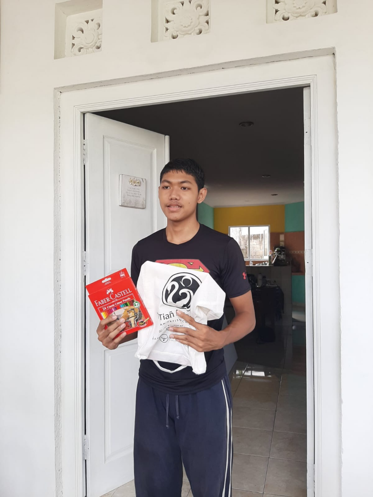 933F9493-53F2-4D45-B1DD-01229E101EEA